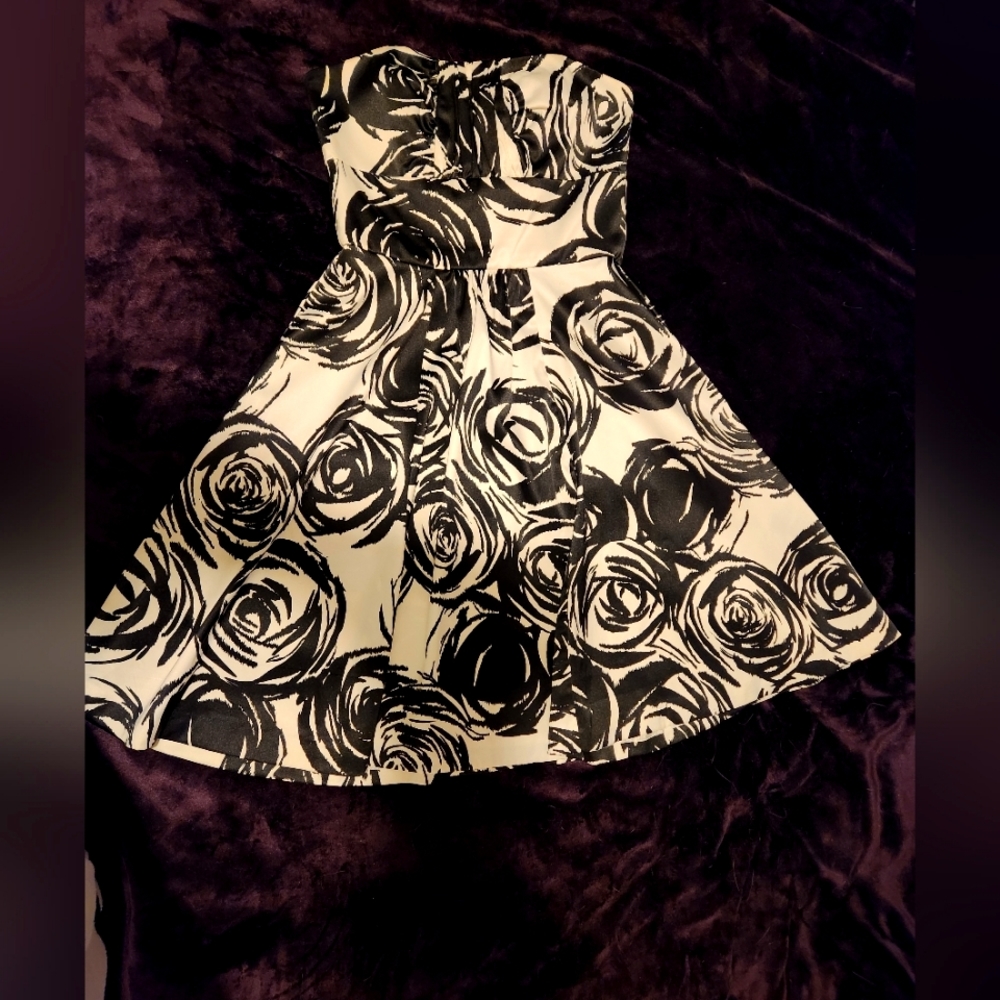 White House Black Market Dress